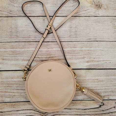 michael kors pebbled leather canteen crossbody